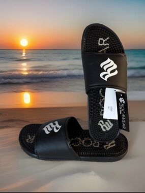 Rocawear Men's Size M(9-10) Brighton Logo Athletic Slide Sandal. Black/White New
